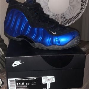 Barely worn Nike foamposite